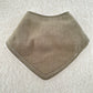 Bandana bib Olive linen